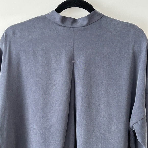Gap Gray Blue Tencel Kimono Sleeve V-Neck Top - Picture 9 of 16